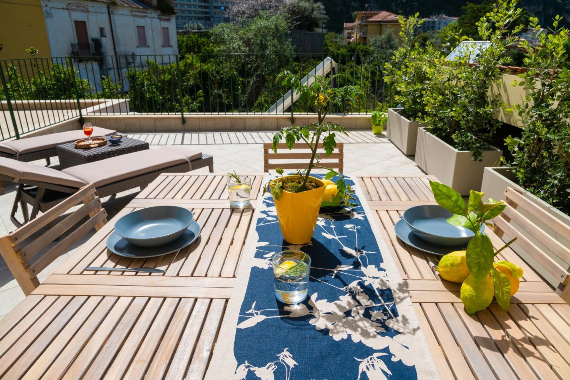 Eleni Sorrento Hotel Екстериор снимка
